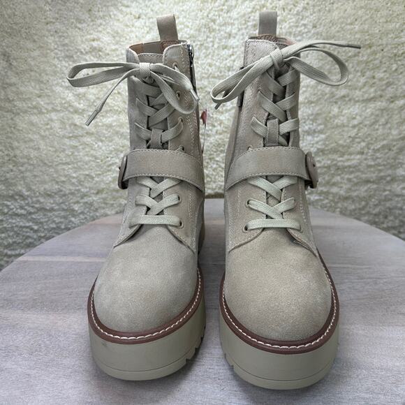 Blondo Women’s Grayce Boots Size 10 Beige Lug Sole Lace Up Block Heel Waterproof - Picture 2 of 16